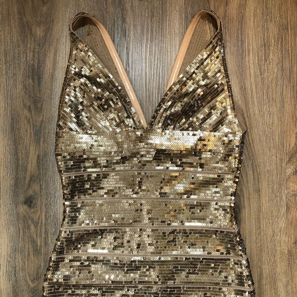 Herve Leger Gold Sequin Bandage Dress - Picture 10 of 17